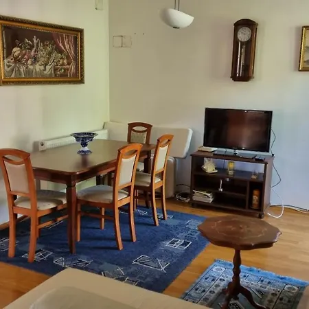 Inn Chateau Radvanov *
