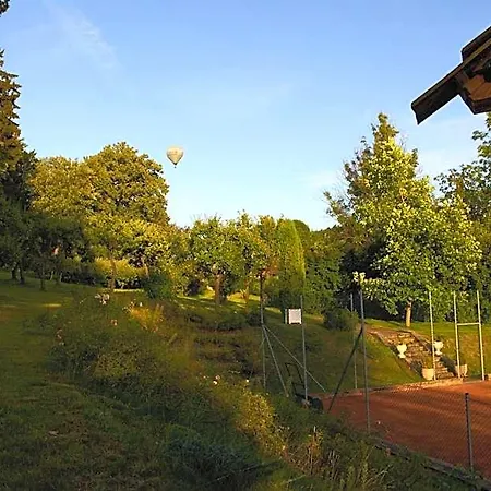 Chateau Radvanov * Mlada Vozice